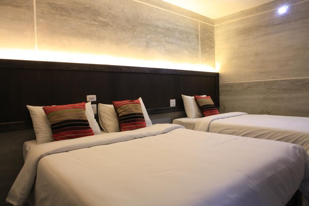 Bangkok 68 Hotel Room photo