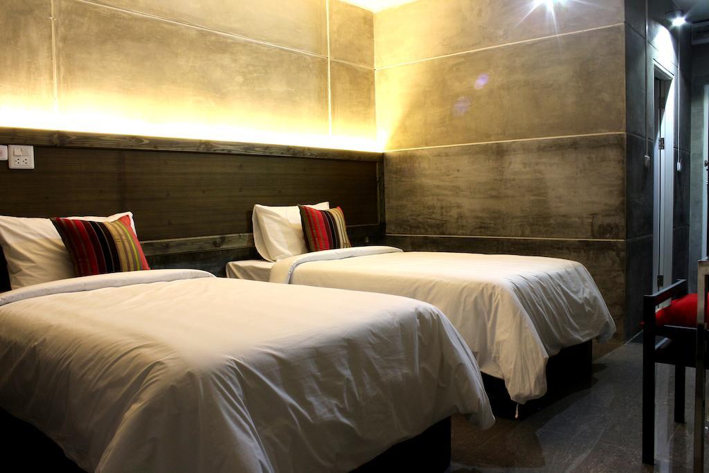 Bangkok 68 Hotel Room photo
